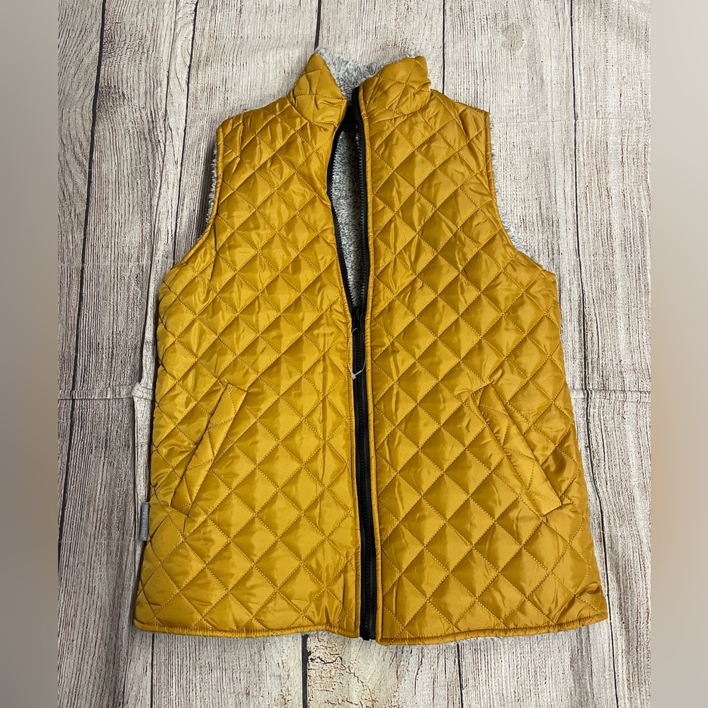 😍 Simply Southern reversible quilted mustard colored fleece inside size Medium